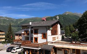 Hotel De La Poste  3*